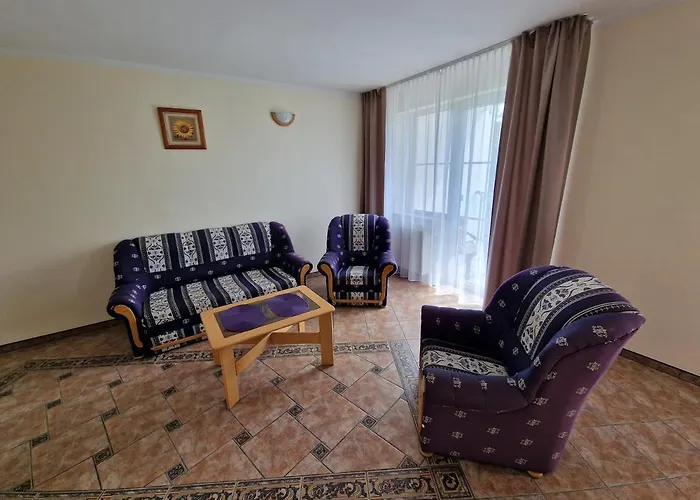 Hexagon Nr 24 شقة *